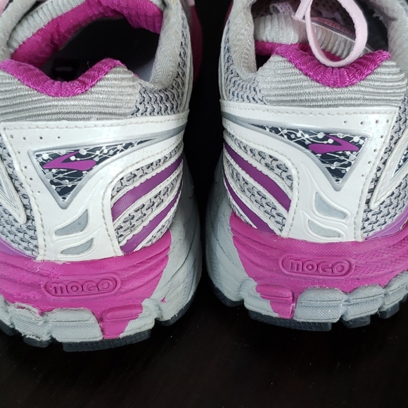 Brooks GTS 12 - Picture 4 of 11